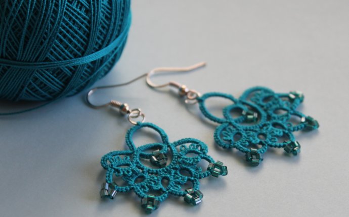 Handmade turquoise earrings – littleblacklace