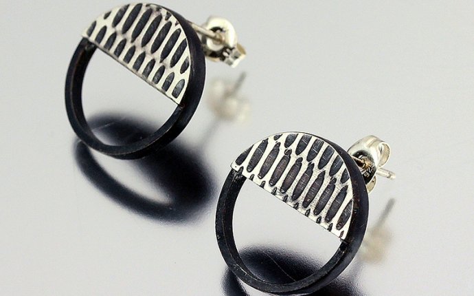 Modern Circle Earring Studs